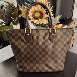 Louis Vuitton Saleya PM Ebene